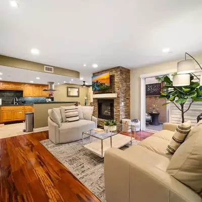 Steps to Sand - Pacific Beach 3BR Townhome