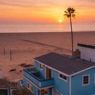 Oceanfront Atelier by AvantStay Beachfront Balboa Peninsula Escape