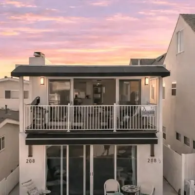 Seabright Sky by AvantStay Top-Floor West Newport Retreat • Balcony Near Beach Cafes