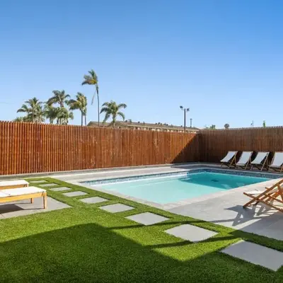 Family Pool House Oasis