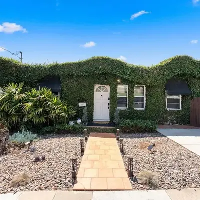 La Dolce Vita by Coastline Vacation Rentals