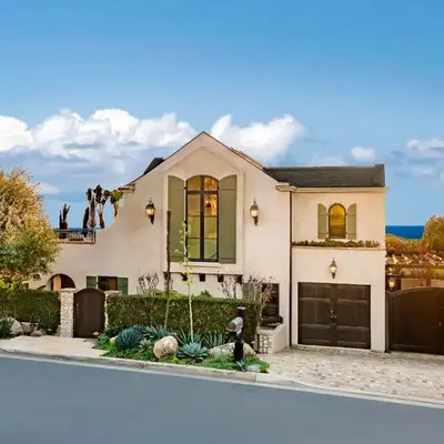 The Stratford - Del Mar Luxury Living