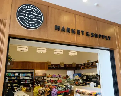 a shop with a sign on the front of a store at Hilton San Diego Bayfront in San Diego