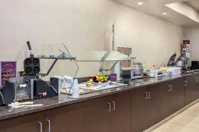 a kitchen with a counter top with a counter top at Sonesta ES Suites Carmel Mountain - San Diego in San Diego