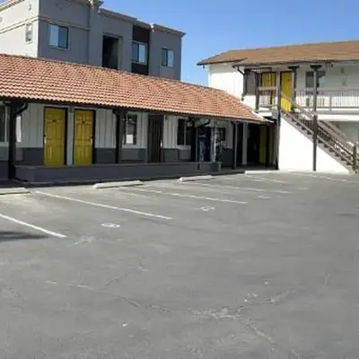 Escondido Inn