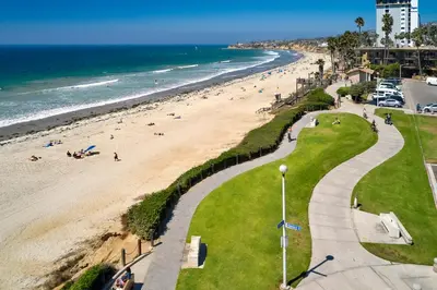 a view of a beach and the ocean at Pacific View Inn in San Diego
