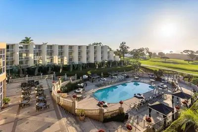 an overhead view of the pool at the resort at Hilton La Jolla Torrey Pines in San Diego