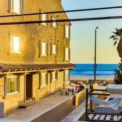 200-Surf Stars Penthouse