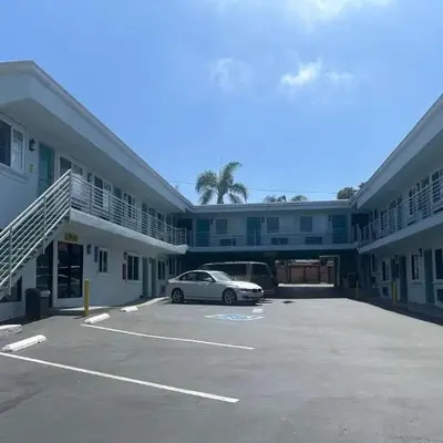Super 8 by Wyndham Oceanside Downtown