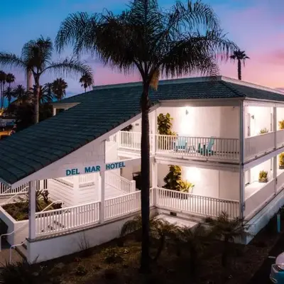 Del Mar Beach Hotel