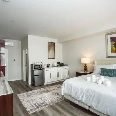 Luxurious Studio in Heart of San Diego w Cali King