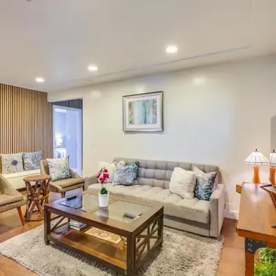 Modern Duplex Near Gaylord Resort and Bayfront!