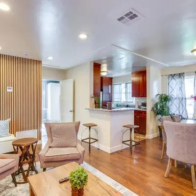 1 Mi to Gaylord Resort and Bayfront Updated Duplex