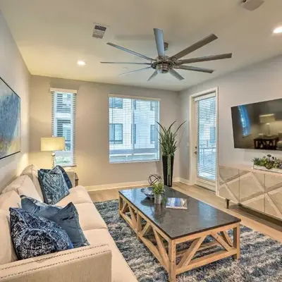 Modern Irvine Condo with Pool - 7 Mi to Beach!