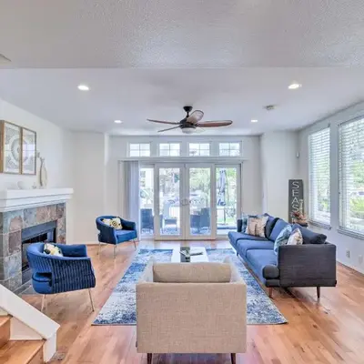 Oceanside Home with Rooftop Patio - Steps to Beach!