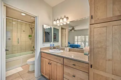 Gallery image of Oceanside Retreat with Balcony - Walk to Beach! in Oceanside