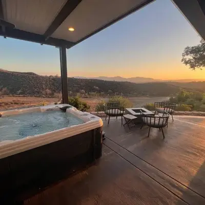 Winery Getaway with Spa and Amazing Hilltop View