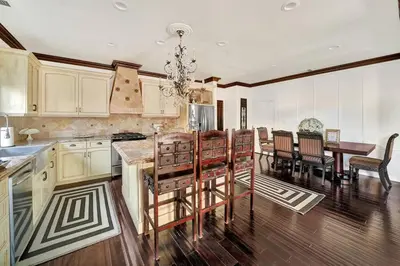 Gallery image of Vino Villa Large home Sleeps 10! Large Salt water pool/spa in Murrieta