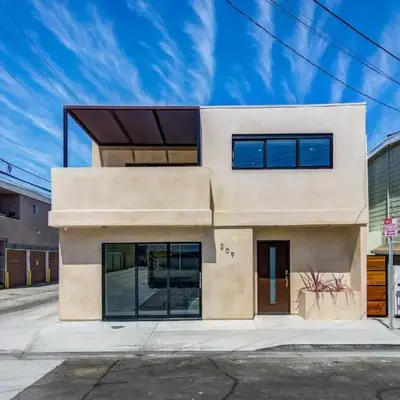 209 9th St