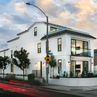 Upper West Newport