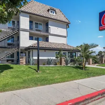 Suites Escondido CA